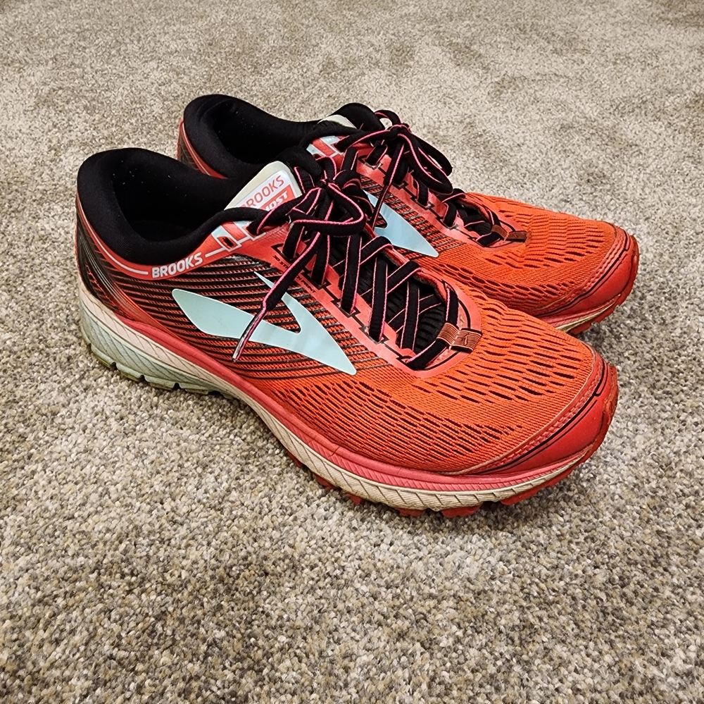 Brooks Ghost 10, womens size 9.5
